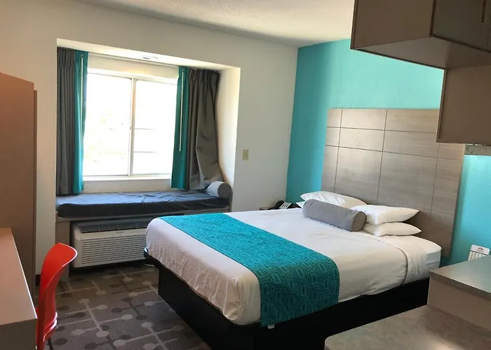 Hotel Red Lion &