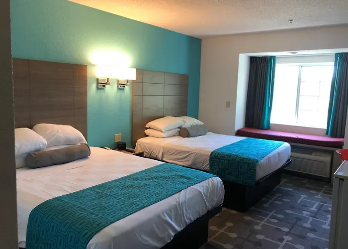 Red Lion & Hotel Elk Grove Village