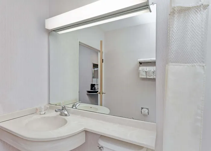 Hotel Red Lion &